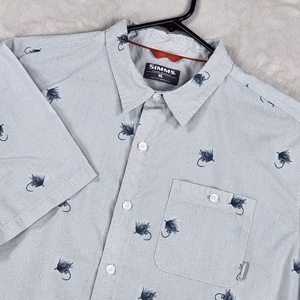 Simms Shirt Mens XL Gray Fly Fishing Lure Print Short Sleeve Button Up Casual
